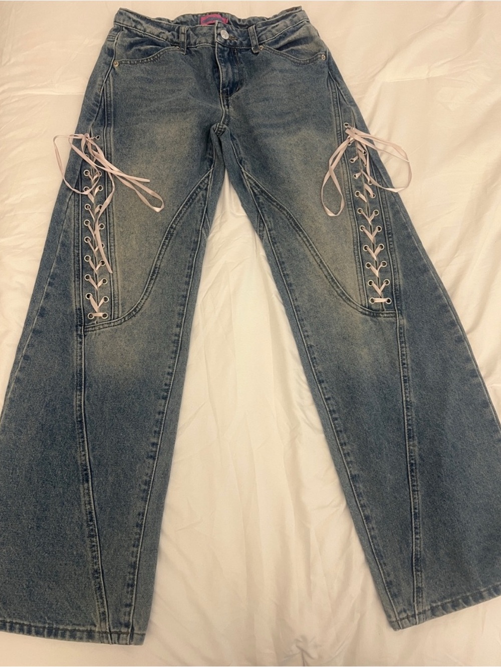 EDIKTED Low Rise Ribbon Lace Up Jeans